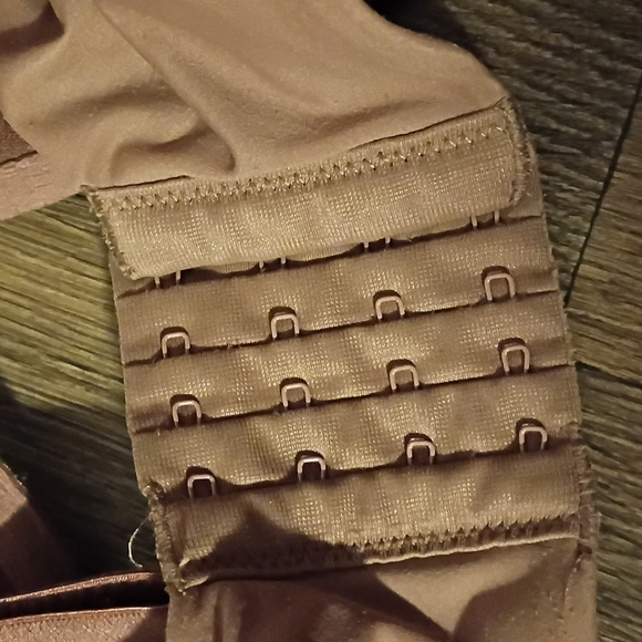 Elegant Tan Bra for Everyday Comfort - Picture 4 of 6